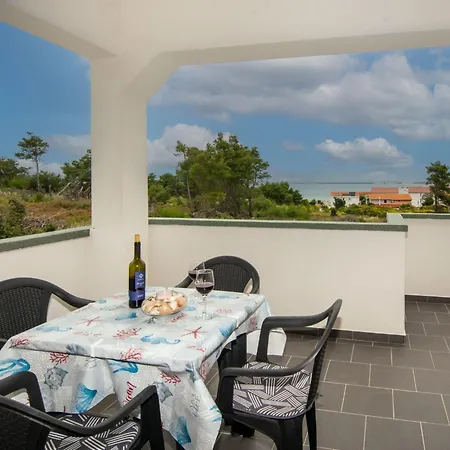 Cupic 2 By Interhome * Вир