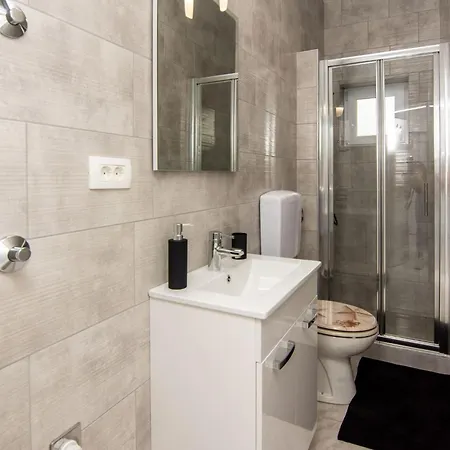 Cupic 2 By Interhome * Vir