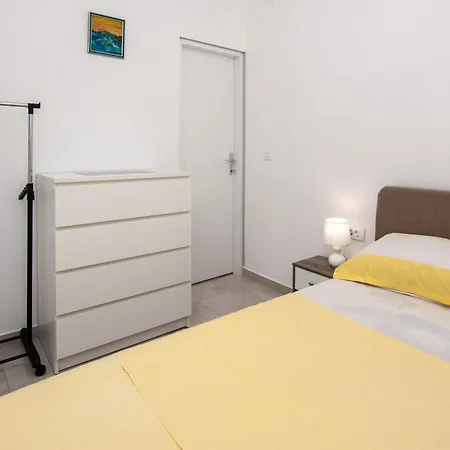 Cupic 2 By Interhome *